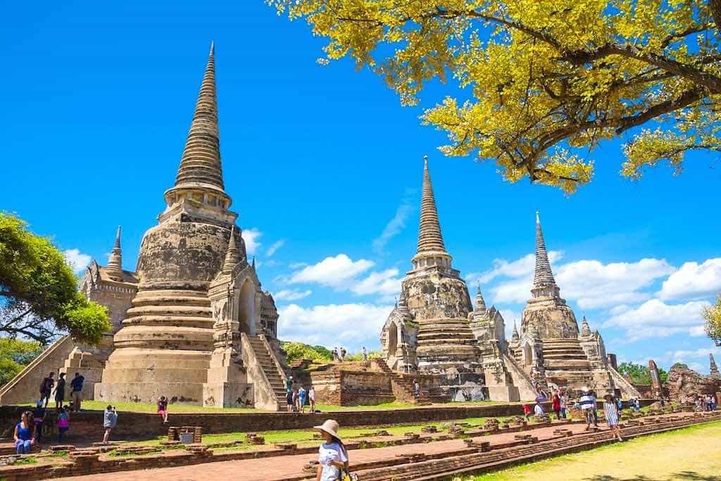 Wat Phra Si Sanphet Ayutthaya Thailand three chedis stupas ancient temple ruins sunny travel destination UNESCO World Heritage Site