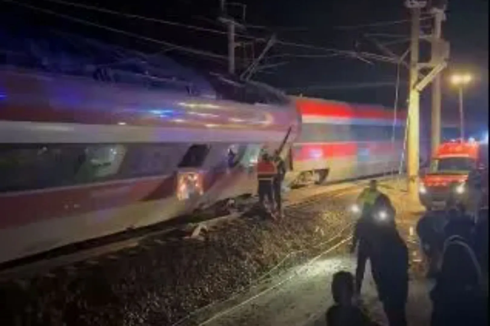 Spain Train Crash 21 Dead After High-Speed Rail Collision